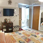 Giovanni s little house